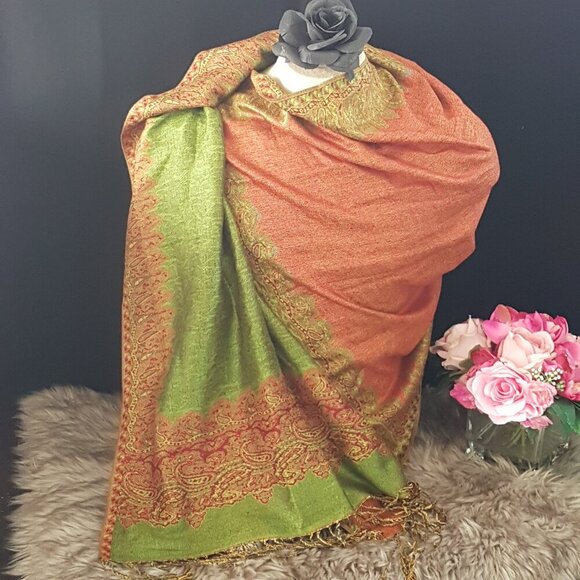 Vintage Green Pashmina Wrap: Lightweight Evening Shawl Birthday Christmas Gift - Picture 1 of 8